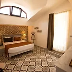 S3 Orange Hotel 3*