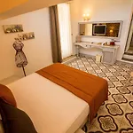 Hotel S3 Orange 3*