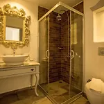 S3 Orange Hotel