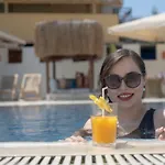 S3 Orange Hotel 3*