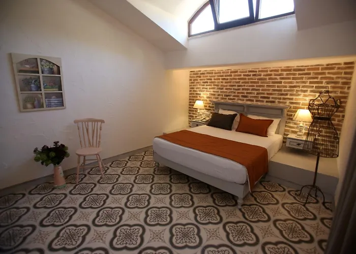 S3 Orange Szálloda 3*