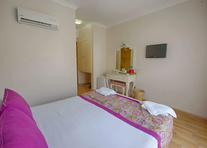 S3 Orange Szálloda 3*