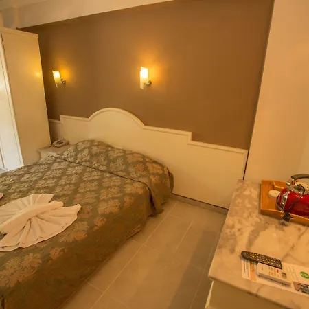 S3 Orange Hotel 3*